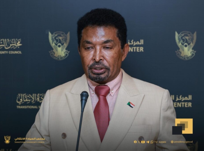 وزير سوداني يبحث عن عمل في دول خليجية